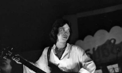 Lirik Lagu Kala Cinta Menggoda