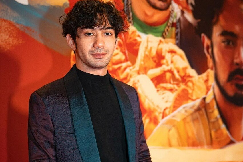 Reza Rahardian sebagai Aris