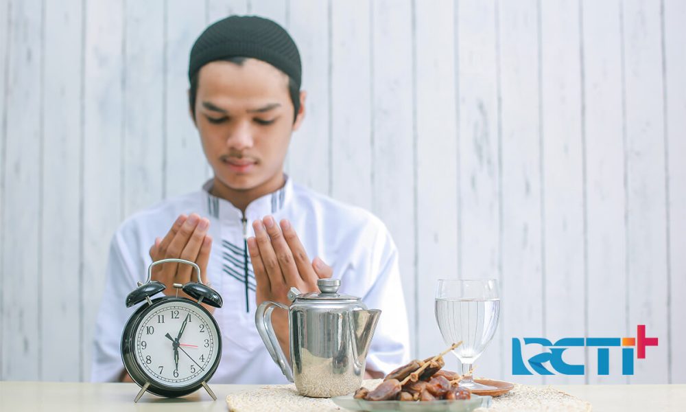 Doa Niat Puasa Ramadhan 🤲 Lafadz Arab dan Artinya