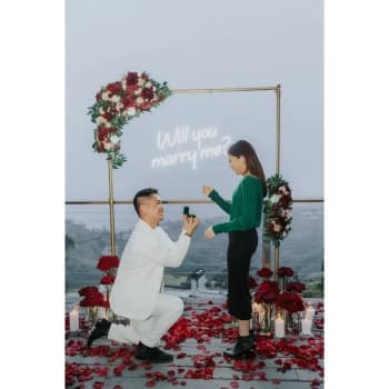 Putri dari Hary Tanoesoedibjo, Clarissa Tanoesoedibjo Dilamar Anthony Tjipto di California