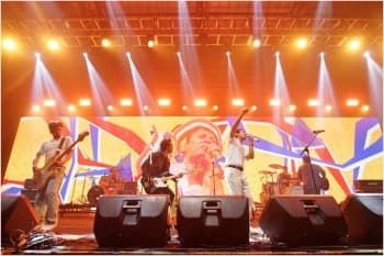 Kolaborasi dengan Sederet Musisi Besar, Dua Dekade D’MASIV Sukses Menghibur Para Masivers!