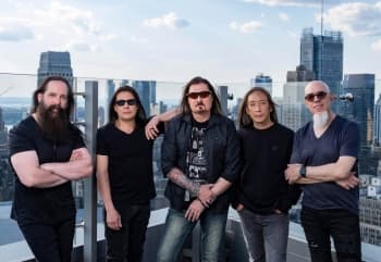 INDONESIA JADI NEGARA PENUTUP KONSER DREAM THEATER - LAST STOP ON “TOP OF THE WORLD TOUR”