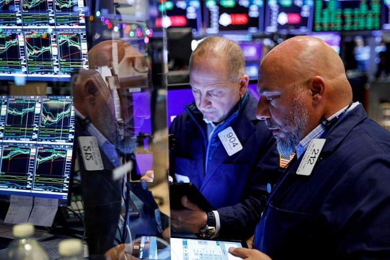 Wall Street Lesu karena Investor Cermati Data Inflasi dan Perkembangan Timur Tengah Wall Street Lesu karena Investor Cermati Data Inflasi dan Perkembangan Timur Tengah