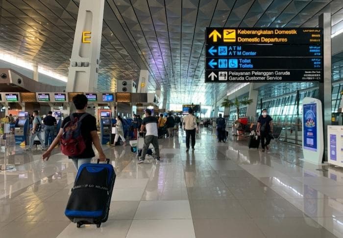 Rupiah Terus Melemah, Harga Tiket Pesawat Kembali Disesuaikan Rupiah Terus Melemah, Harga Tiket Pesawat Kembali Disesuaikan