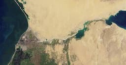 Pendapatan Terusan Suez Melonjak usai Gencatan Senjata Gaza