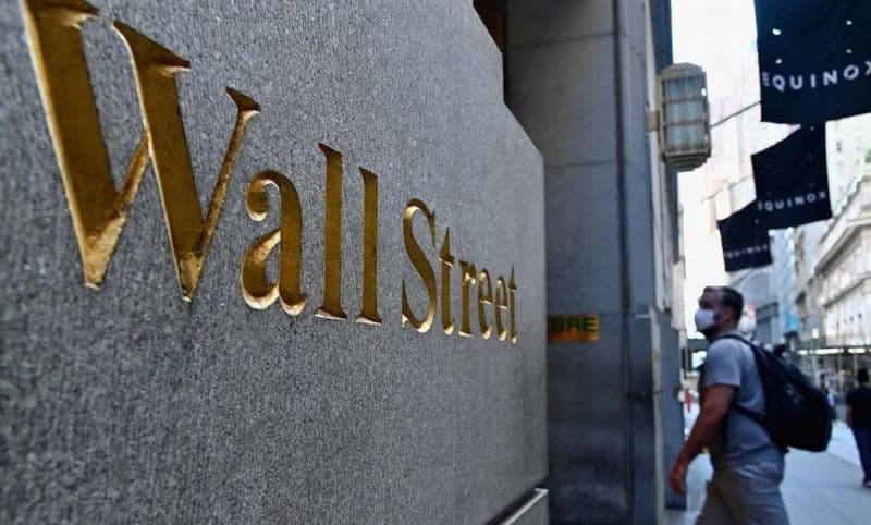 Wall Street Berakhir Melemah, Nasdaq Turun Nyaris 2 Persen