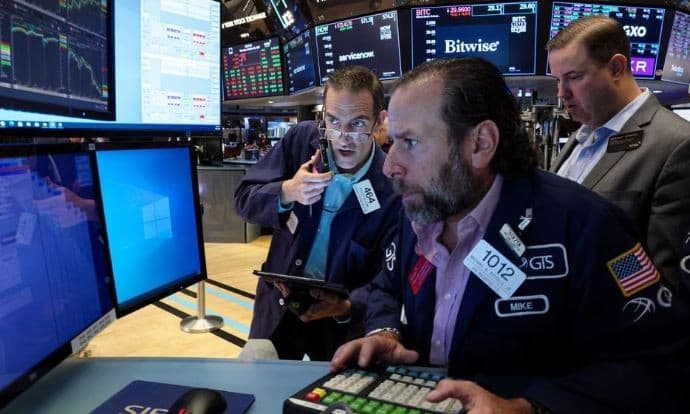 Wall Street Terpuruk Akibat Kekhawatiran Konflik Timur Tengah yang Berkepanjangan