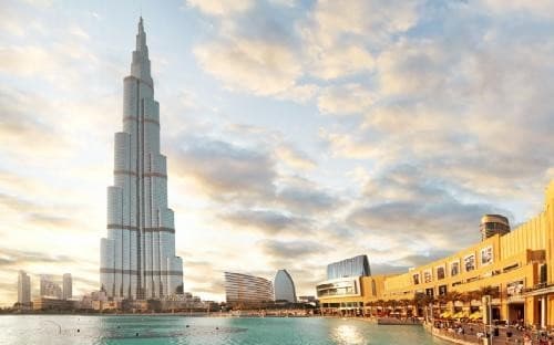 Kembali Dibuka, Bursa Saham UEA Anjlok Tajam Imbas Perang Iran-AS