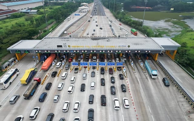 994.549 Kendaraan Tinggalkan Jabotabek pada H-1 Natal 2025