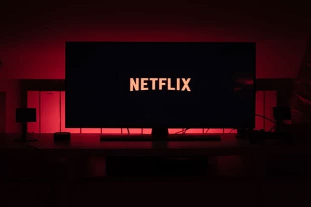 Saham Netflix Anjlok 9 Persen usai Co-Founder Mundur