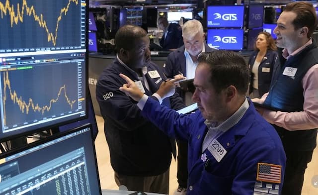 Wall Street Melemah Tajam, Investor Soroti Data Ketenagakerjaan