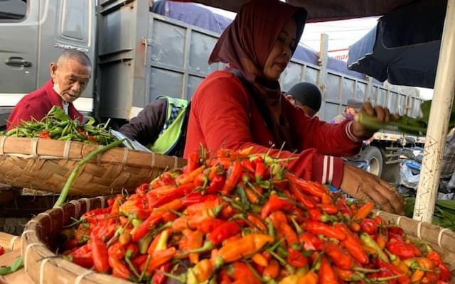 Update Harga Pangan 27 April 2026: Cabai hingga Telur Turun, Daging Sapi Naik