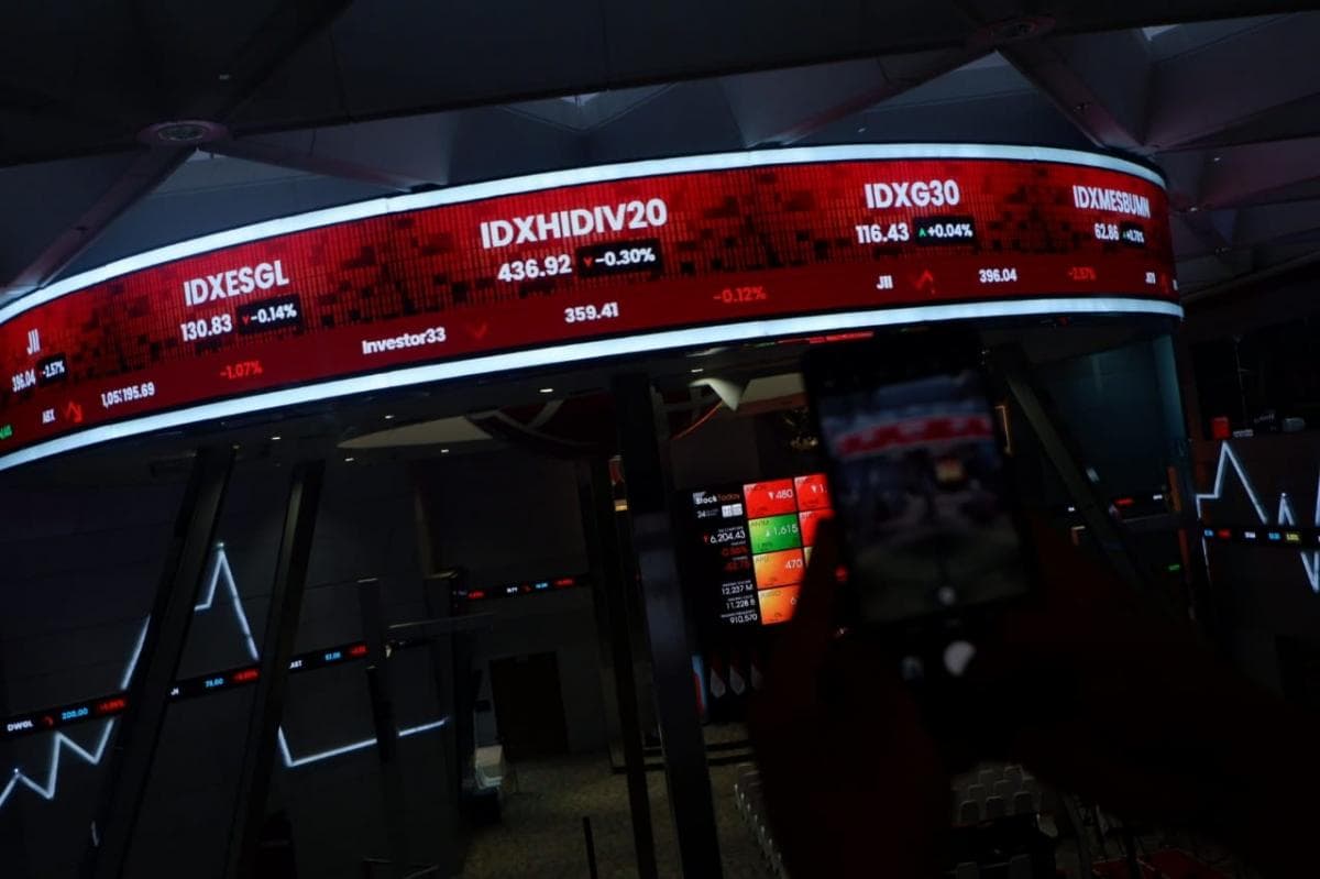 Belum Bayar Listing Fee, 50 Emiten Kena Suspensi