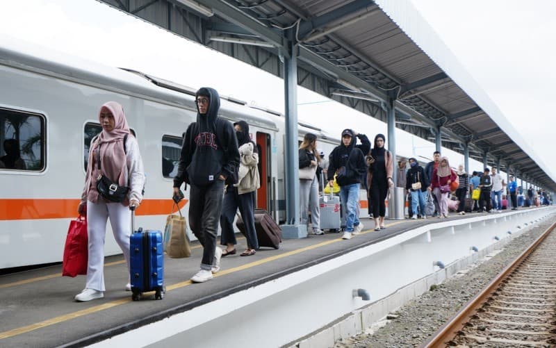 Pemerintah Tetapkan WFA dan Libur Panjang Lebaran 2 Minggu, Catat Tanggalnya