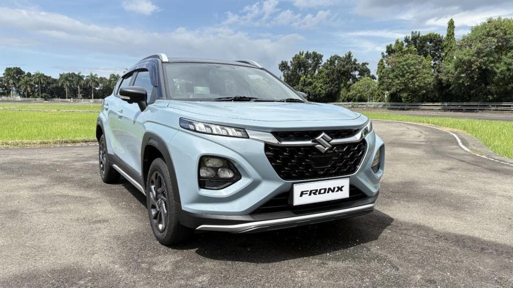 Daftar Harga Suzuki Fronx 2025 Lengkap, Semua Varian dan Spesifikasinya