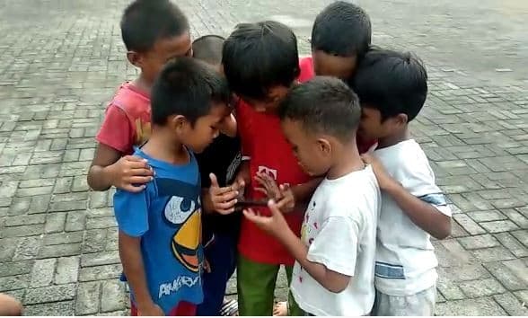 Komdigi: Anak-Anak Cenderung Menaikkan Usia saat Daftar Platform Digital