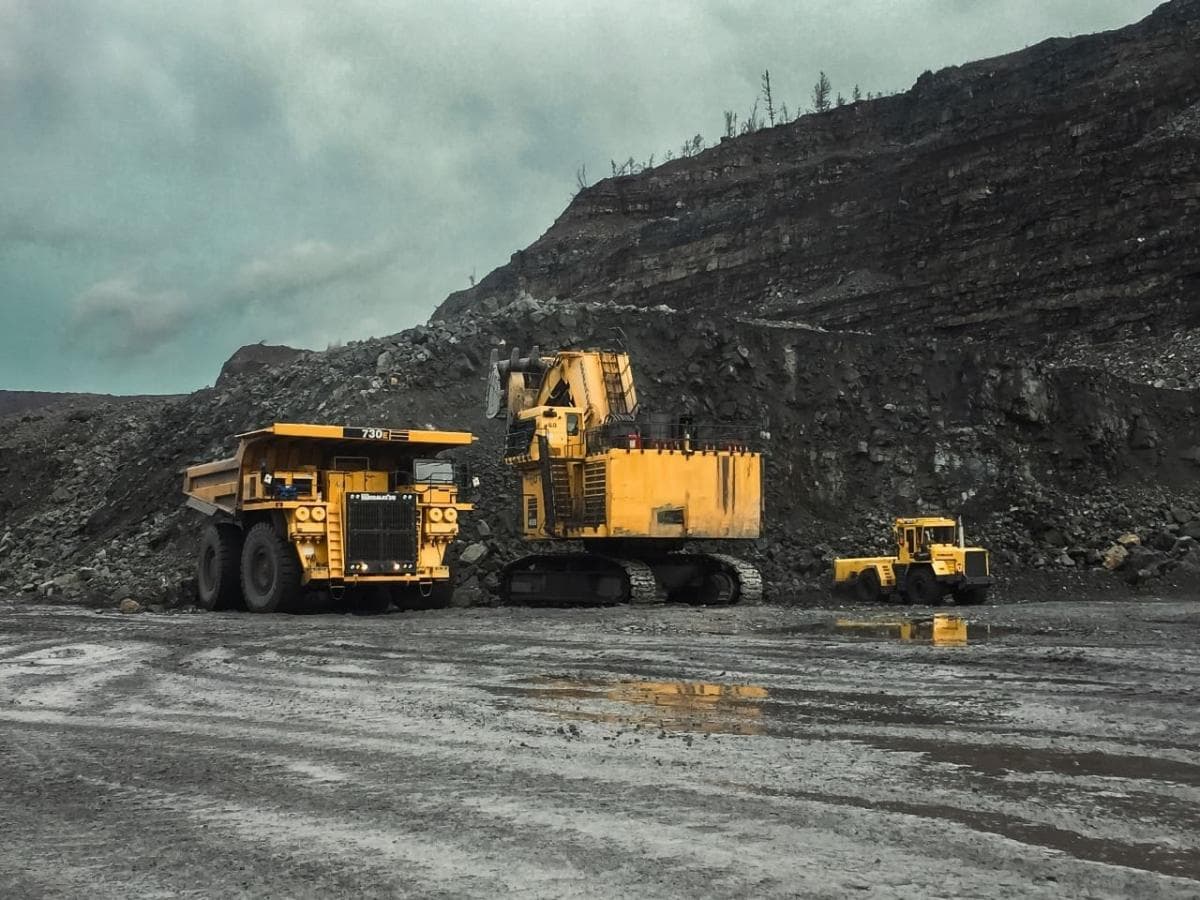 United Tractors (UNTR) Bakal Akuisisi Tambang Emas Milik PSAB Senilai Rp8,85 Triliun