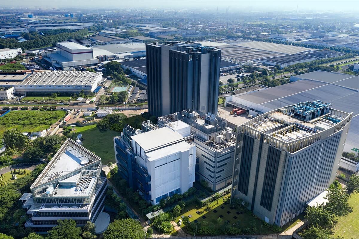 Ekspansi Data Center, DCII Raih Kredit Jumbo Rp17 Triliun dari Bank BCA