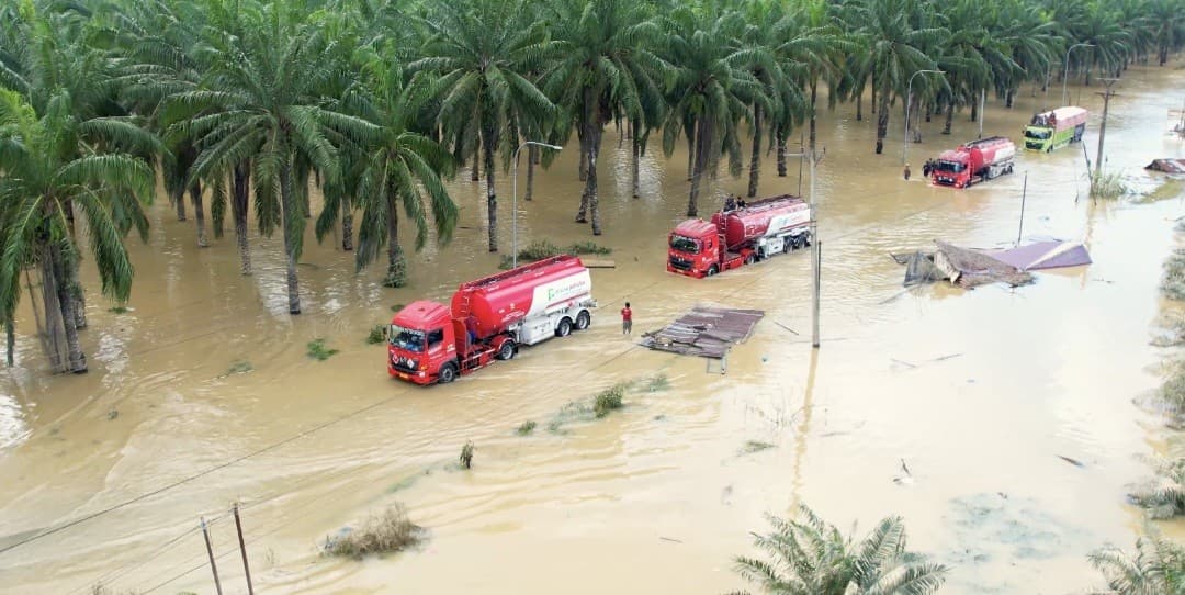 Pemerintah Kerahkan Truk BBM dan Alat Berat ke Aceh Tamiang, Akses Darat Dibuka