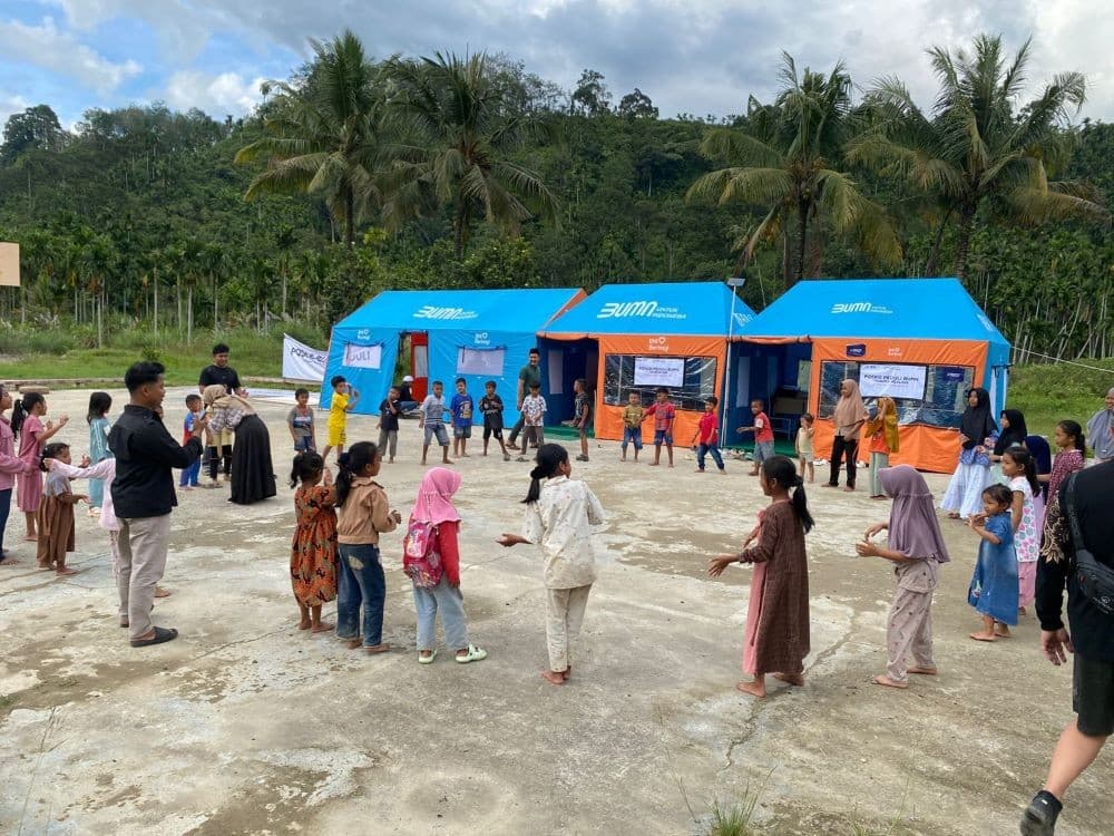 BNI Jangkau Aceh, Salurkan Seragam Sekolah hingga Sarana Trauma Healing