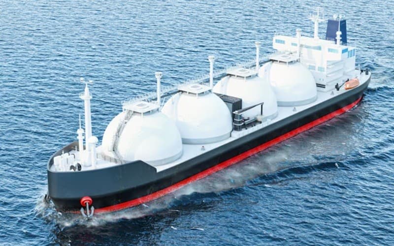 Qatar Hentikan Produksi LNG usai Kena Serang Iran