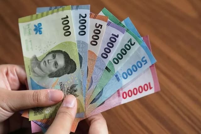 Rupiah Ditutup Menguat ke Level Rp16.754 per Dolar AS
