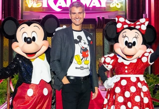 Raksasa Hiburan Disney Resmi Tunjuk Josh D'Amaro Jadi CEO Baru