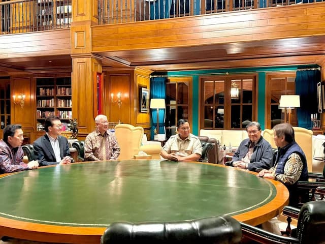 Saham Barito-Sinar Mas Cs Menguat usai Prajogo, Salim, hingga Aguan Temui Prabowo