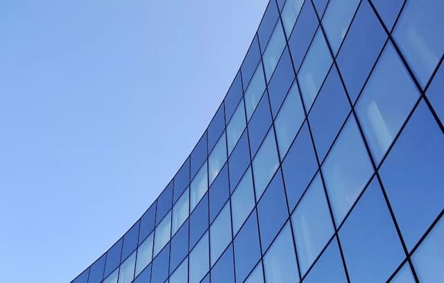 S&P Ingatkan Tekanan Fiskal, Prospek Peringkat Indonesia Dibayangi Risiko