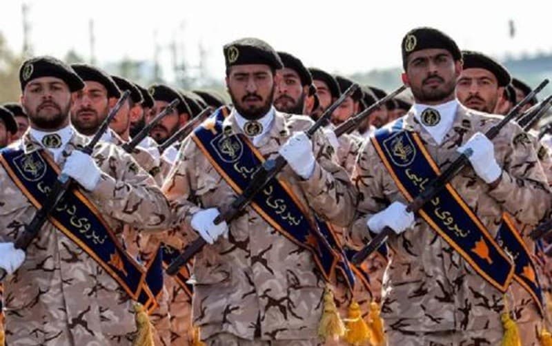Iran Serang Pangkalan Militer AS di Bahrain hingga Arab Saudi