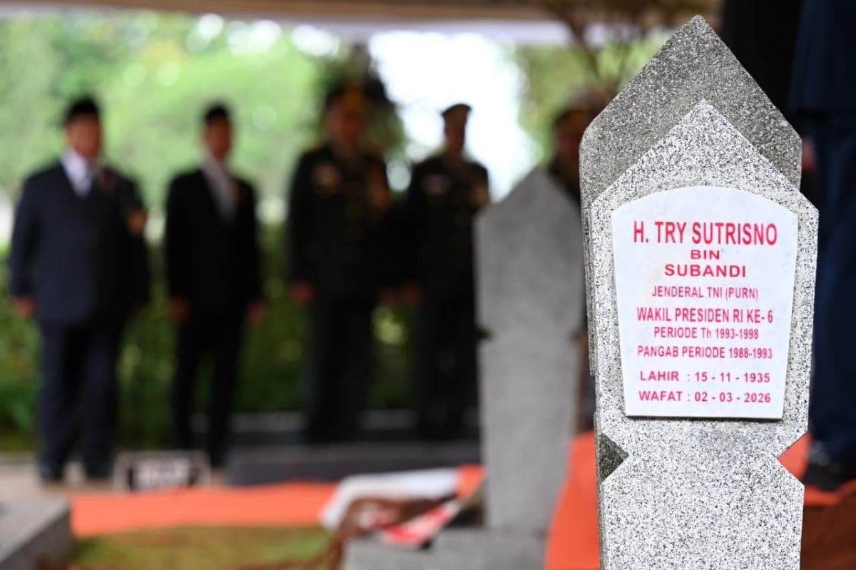 Ini 19 Tanda Penghormatan yang Diterima Try Sutrisno Semasa Aktif Bertugas