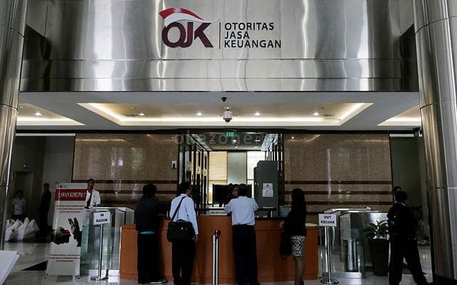 Fitch Revisi Outlook Indonesia Jadi Negatif, OJK Pastikan Sektor Keuangan Solid