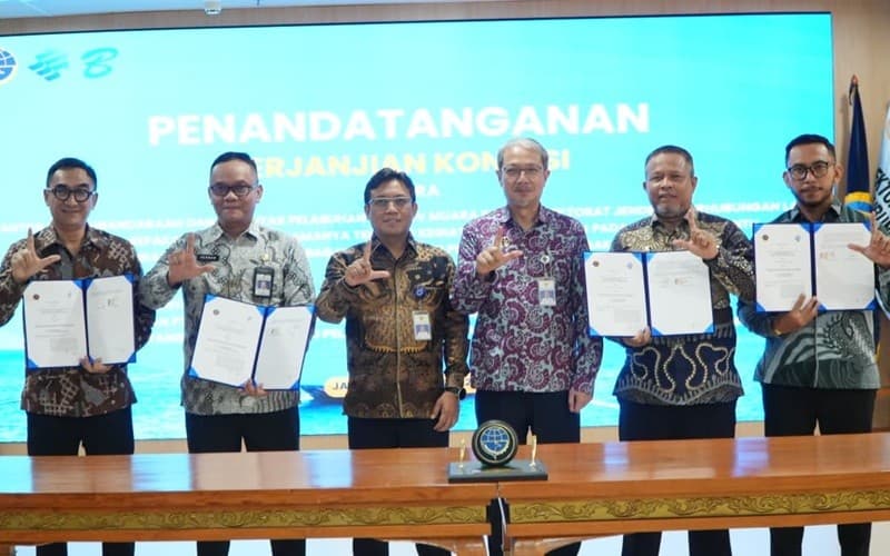 Kemenhub Serahkan Konsesi Pelabuhan di Jambi dan Kaltim ke Swasta