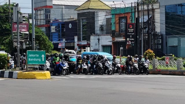Arus Lalin di Jalur Pantura Menuju Jateng Mulai Padat, Mayoritas Pemudik Motor