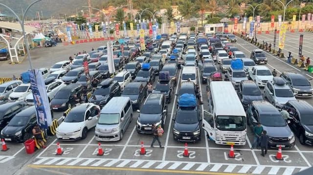 Volume Kendaraan di Pelabuhan Merak Menurun saat Puncak Arus Mudik 2026
