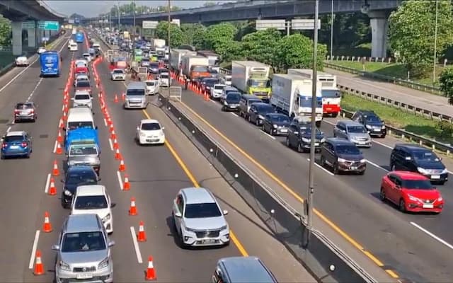 Ada Pemeliharaan Jalan, Jasa Marga Terapkan Contraflow di Tol Jakarta-Cikampek