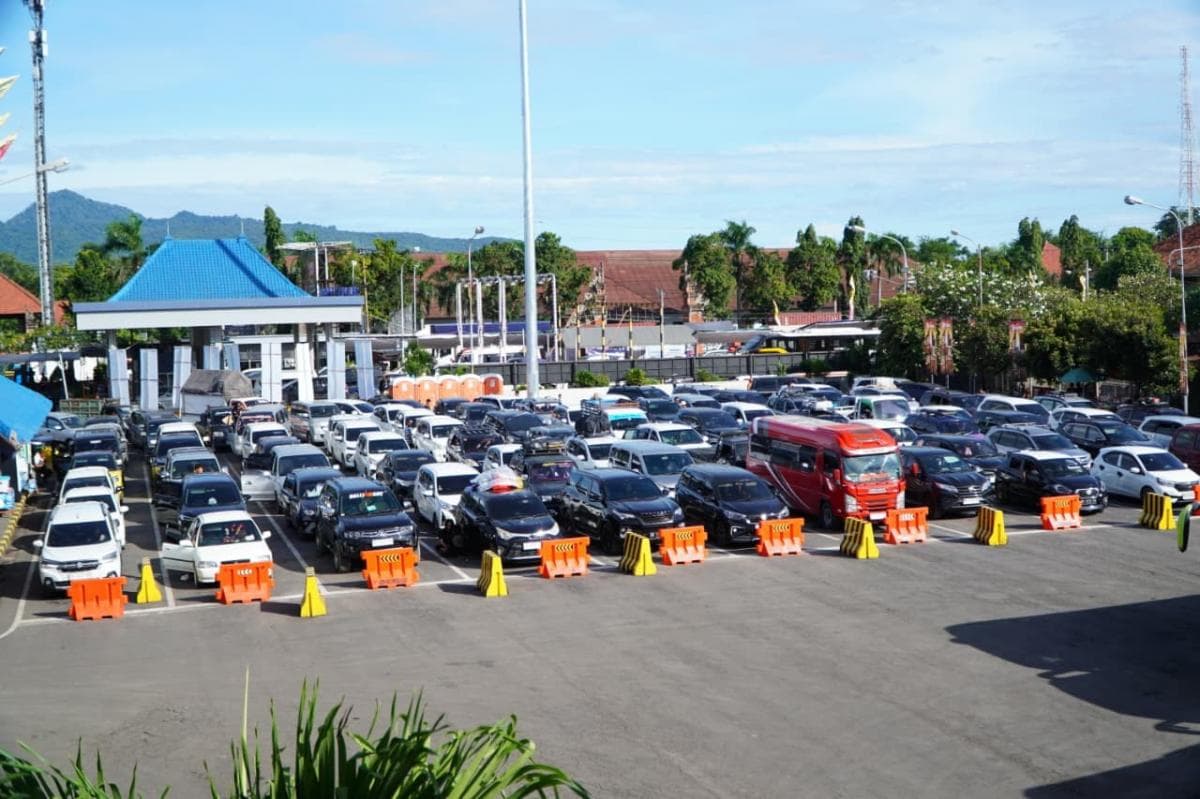 Lonjakan Kendaraan di Ruas Gilimanuk-Mengwi Capai 40 Persen