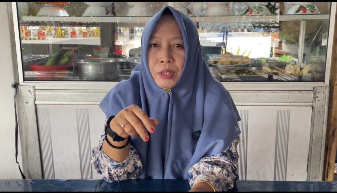 Kisah Inspiratif Bude Puji, Pedagang Pelabuhan Bakauheni yang Sering Gratiskan Nasi Bungkus