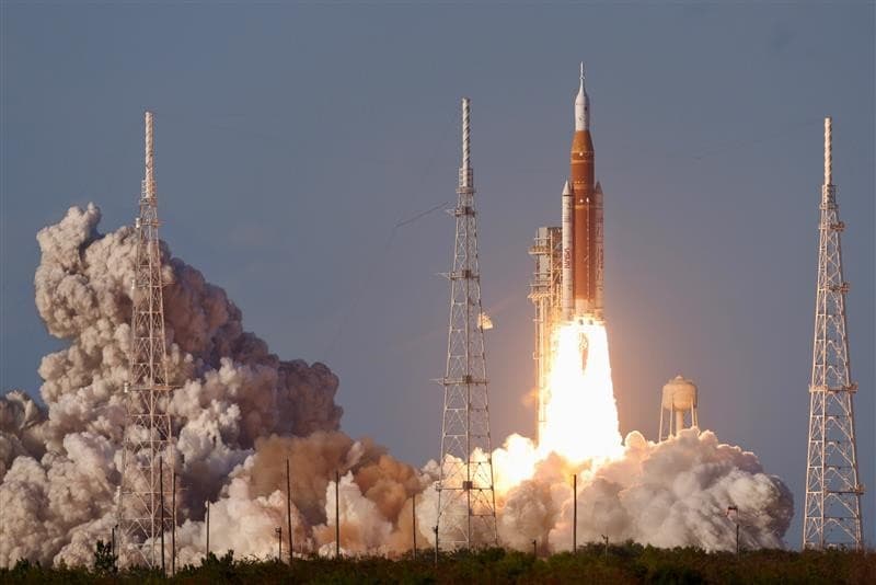 NASA Kirim 4 Astronot untuk Mengelilingi Bulan, Pertama dalam Setengah Abad