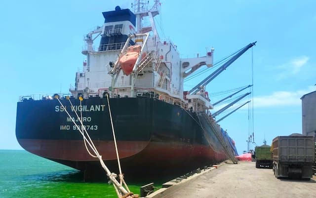 SIG (SMGR) Ekspansi ke Afrika, Ekspor Klinker Perdana Menuju Mauritania