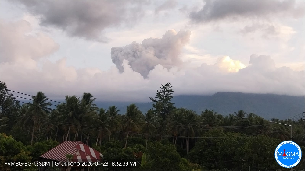 Gunung Dukono Kembali Erupsi, Tinggi Kolom Abu Capai 1.200 Meter