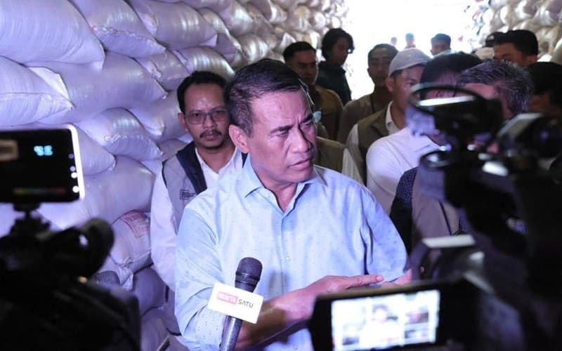 Stok Cetak Rekor 5 Juta Ton, Tak Ada Impor Beras pada 2026