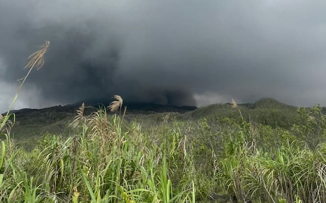 Erupsi Gunung Dukono: 14 Pendaki Selamat, Dua Dalam Pencarian
