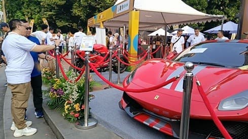 Barang Lelang Kejagung Mulai dari Ferrari, Harley, hingga Lukisan Emas Mejeng di CFD