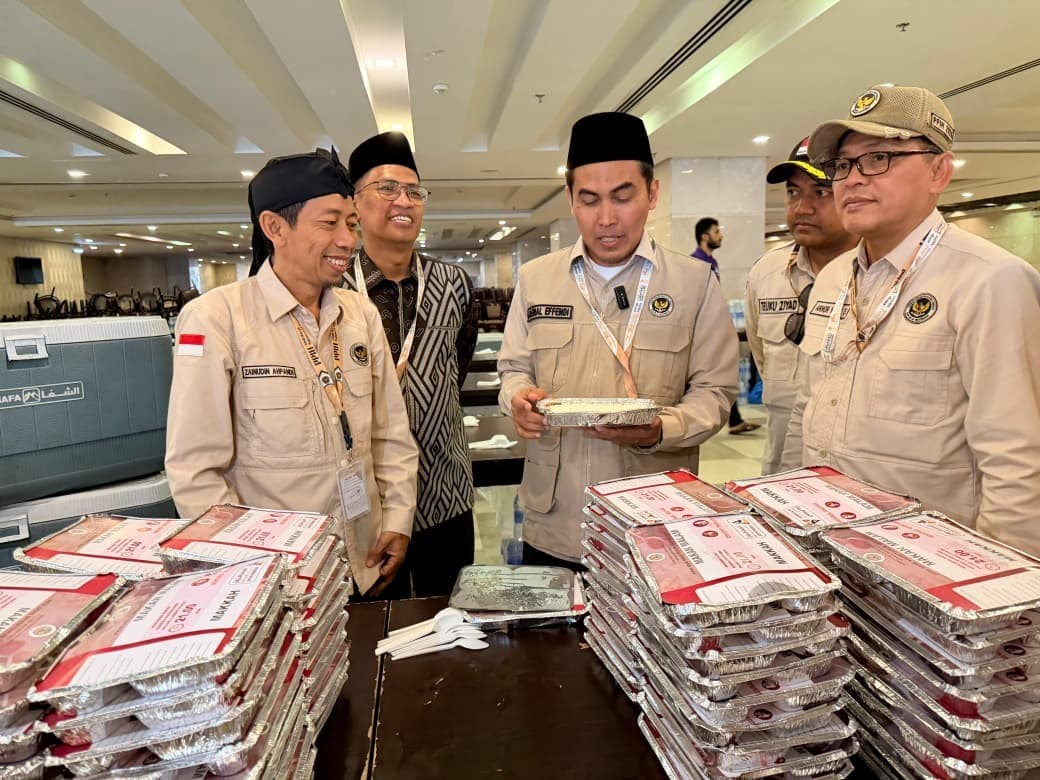 Dirjen PE2HU Pastikan Layanan Jamaah Haji di Sektor 10 Makkah Berjalan Optimal Dirjen PE2HU Pastikan Layanan Jamaah Haji di Sektor 10 Makkah Berjalan Optimal