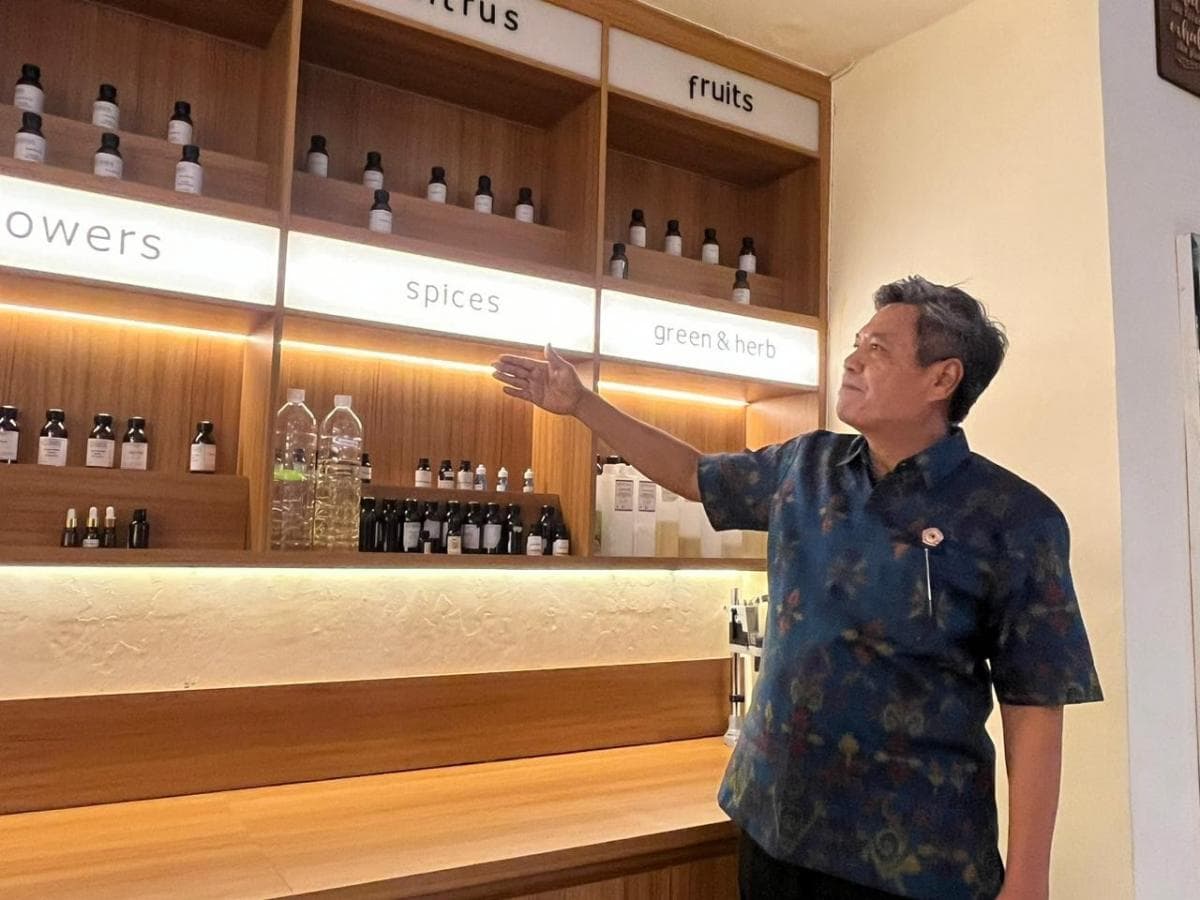 Kemenperin Perkuat Hilirisasi Minyak Atsiri Kemenperin Perkuat Hilirisasi Minyak Atsiri