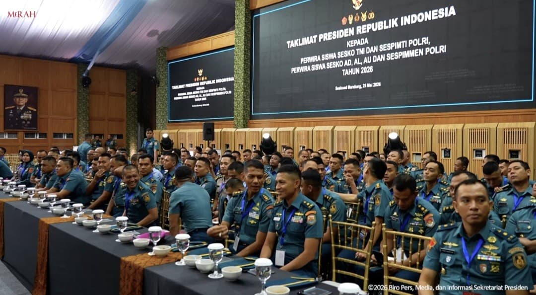 Prabowo Beri Taklimat ke 1.000 Perwira Siswa TNI hingga Polri di Seskoad Bandung