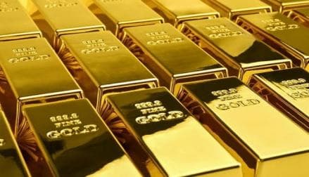 Harga Emas Dunia Melemah di USD1908,20 per Troy Ounce