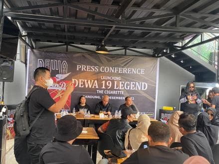 Ahmad Dhani Jajal Bisnis Rokok, Usung Brand Dewa 19 Legend