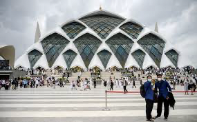 Fakta Biaya Pembangunan Masjid Al Jabbar yang Menjadi Polemik